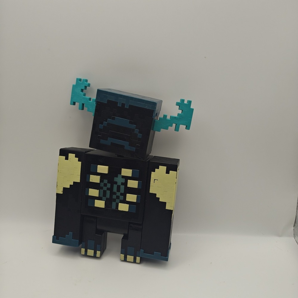 Minecraft Warden Light Up Action Figure Plastic 7" Black Blue Beige Tested ZB4